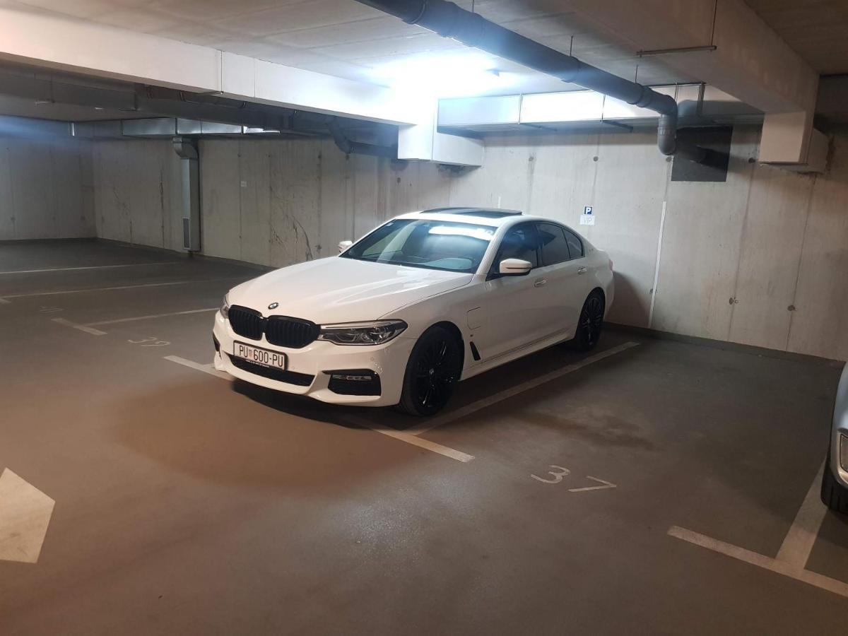 Apartman Vip, With Free Garage Parking Πούλα Εξωτερικό φωτογραφία