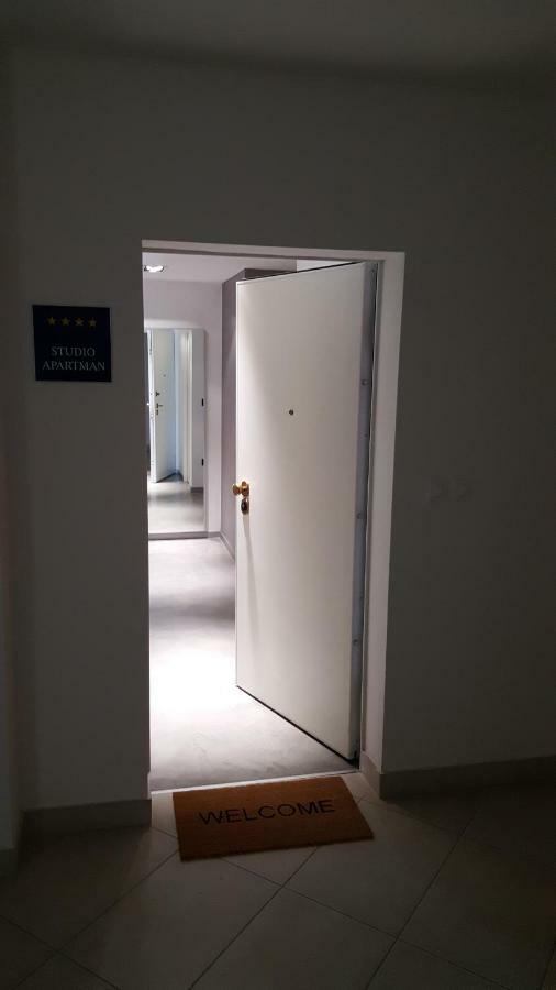 Apartman Vip, With Free Garage Parking Πούλα Εξωτερικό φωτογραφία