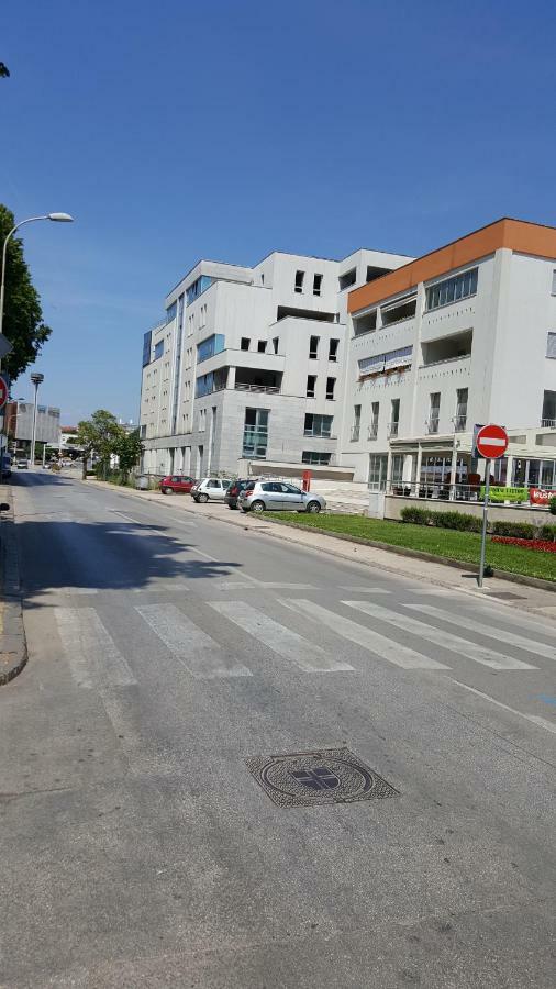 Apartman Vip, With Free Garage Parking Πούλα Εξωτερικό φωτογραφία