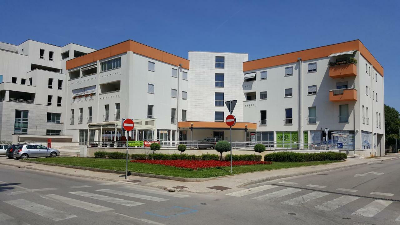 Apartman Vip, With Free Garage Parking Πούλα Εξωτερικό φωτογραφία