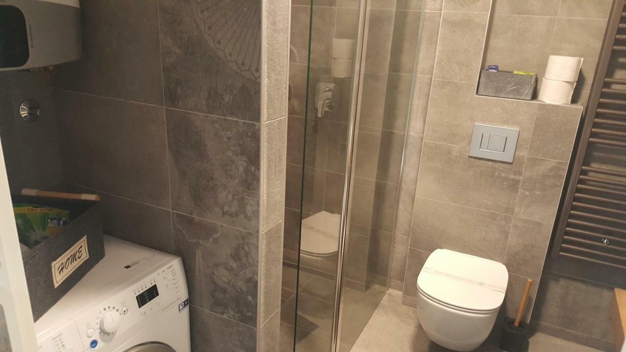 Apartman Vip, With Free Garage Parking Πούλα Εξωτερικό φωτογραφία