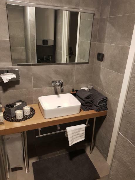 Apartman Vip, With Free Garage Parking Πούλα Εξωτερικό φωτογραφία