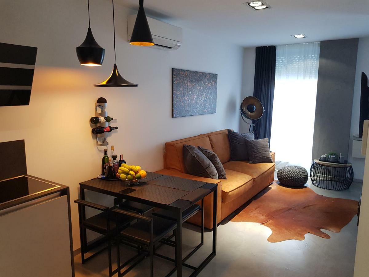 Apartman Vip, With Free Garage Parking Πούλα Εξωτερικό φωτογραφία