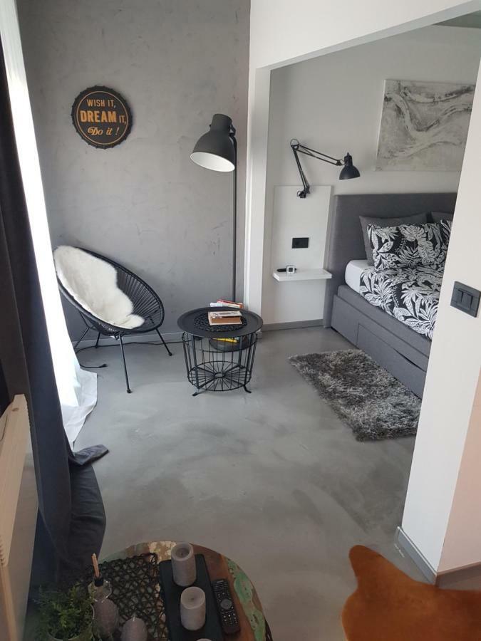 Apartman Vip, With Free Garage Parking Πούλα Εξωτερικό φωτογραφία
